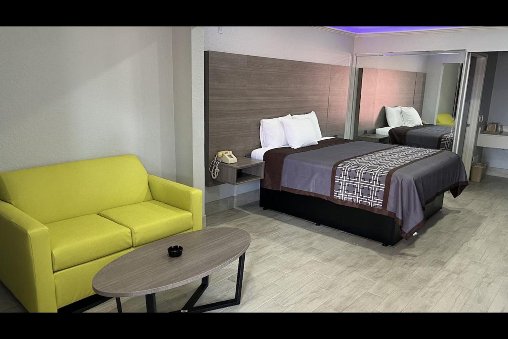 Kiwi Inn Willowbrook Hwy249 Louetta Εξωτερικό φωτογραφία